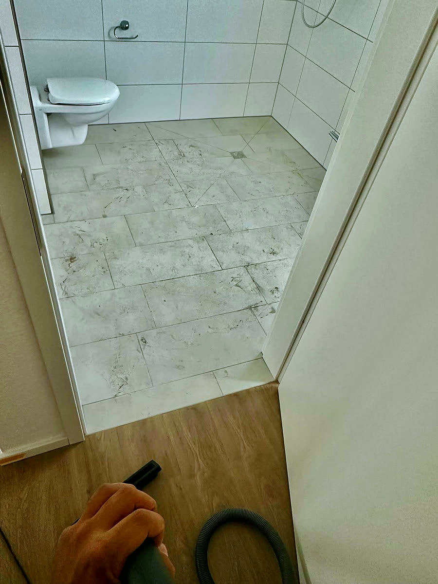 Vorher: Badezimmer im Neubau